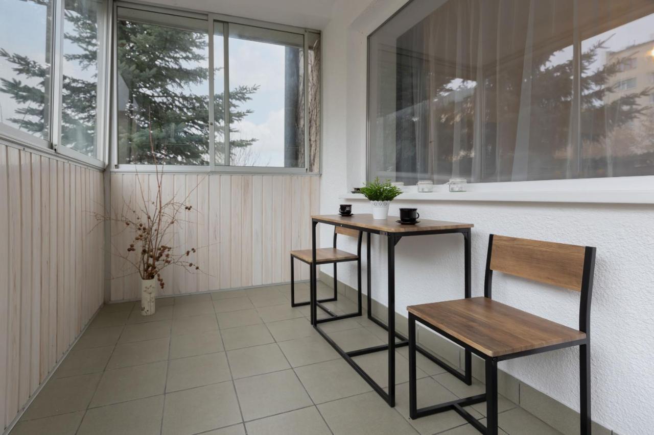 Family Apartment Bogatynska Bemowo By Noclegi Renters Varsóvia Exterior foto