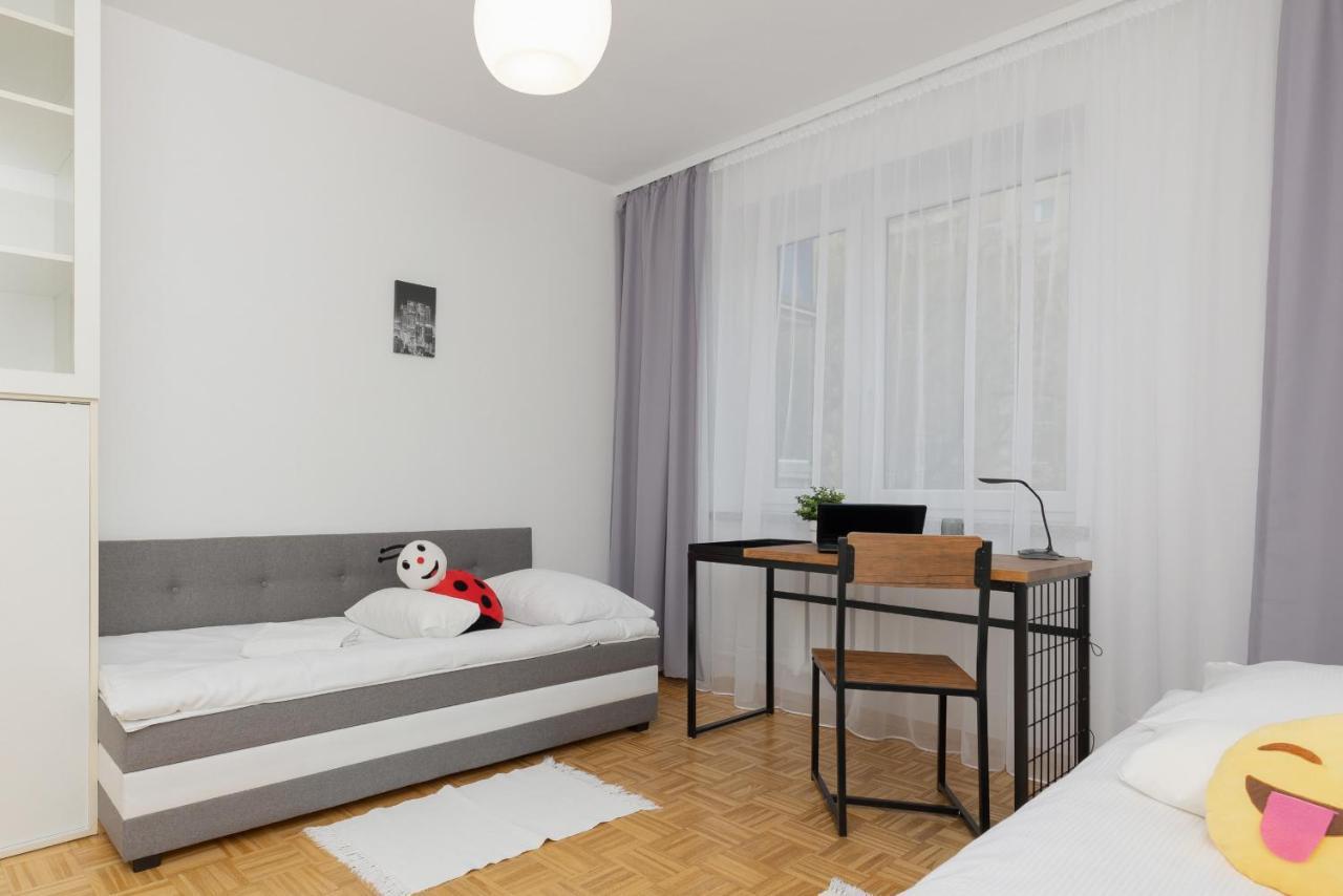 Family Apartment Bogatynska Bemowo By Noclegi Renters Varsóvia Exterior foto
